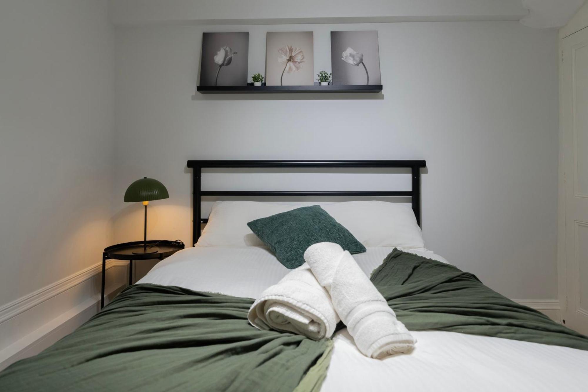 Gorgeous 2Bed House In New Road Apartment London Ngoại thất bức ảnh